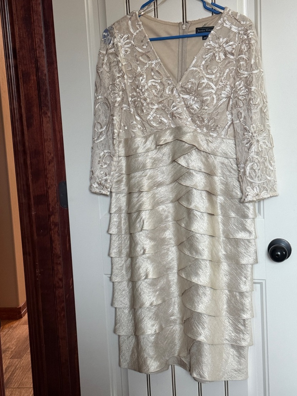 Jessica Howard Ivory  Lace & Tiered Satin Dress